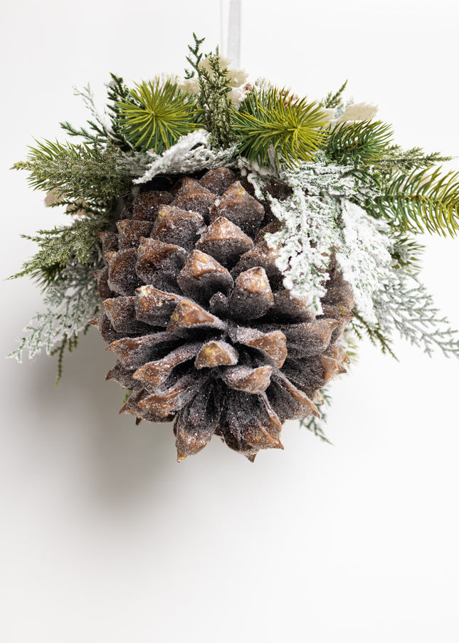 Ornament de Crăciun Premium „Snowy Giant Pinecone”