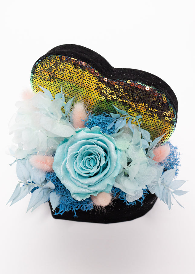 Aranjament Inimă Paiete & Catifea, Trandafir Criogenat Turcoaz & Hortensii