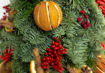 Brad de Crăciun Artizanal „Whimsical Grinch Fir”