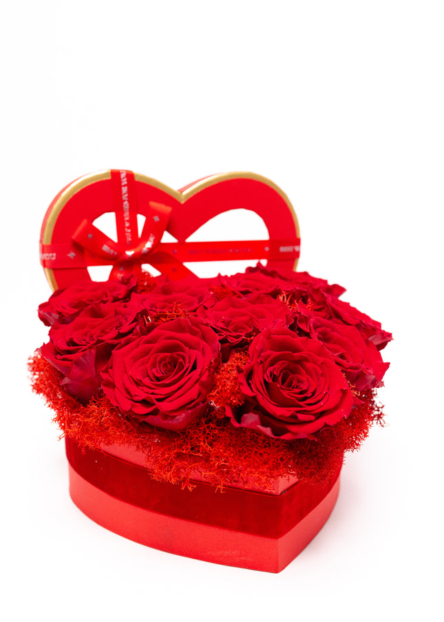 Aranjament Inimă Lux, 11 Trandafiri Criogenați Roșii