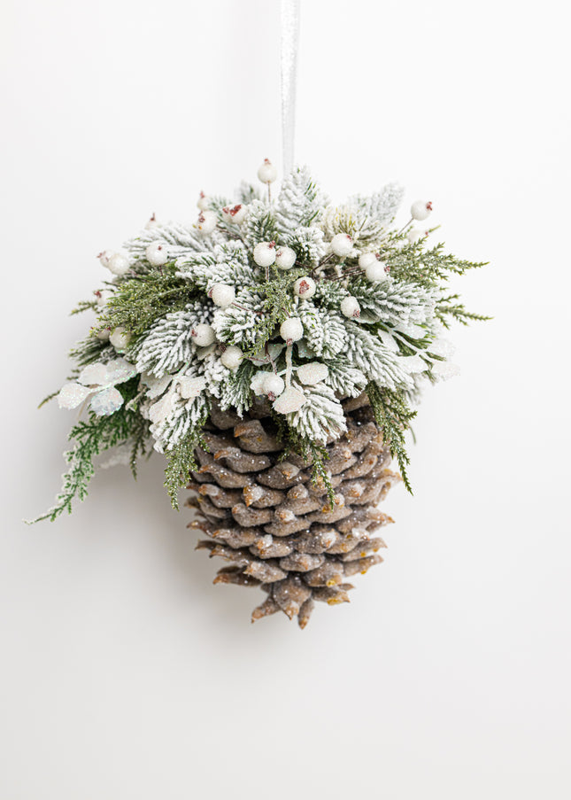 Ornament de Crăciun Premium „Frosty White Pinecone”