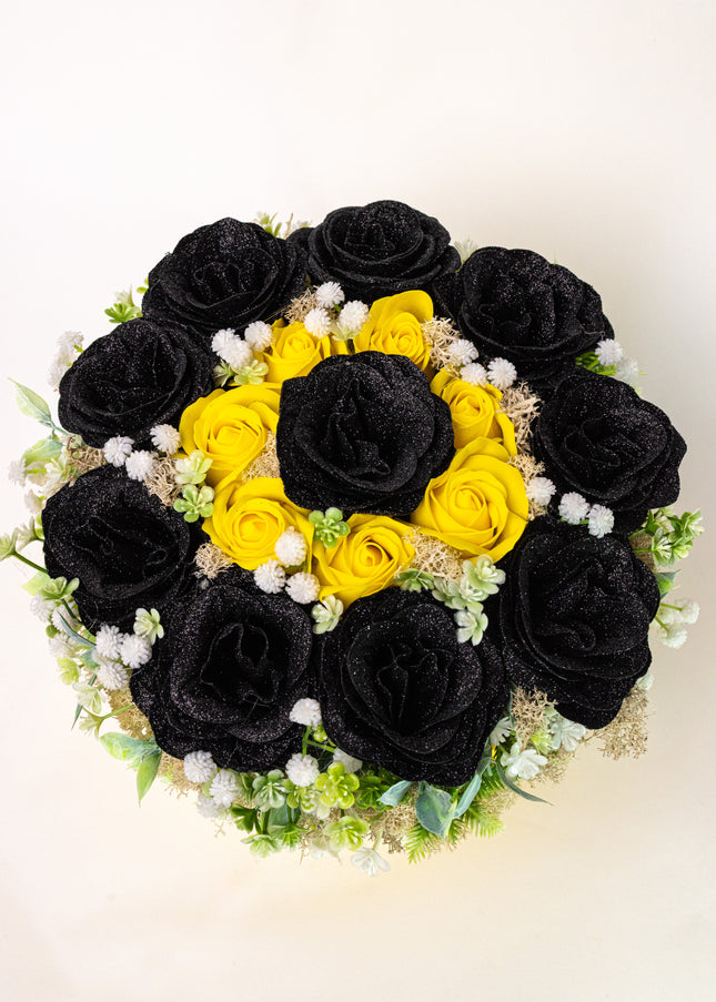 Aranjament Lux Trandafiri Săpun Negri Glitter & Galbeni