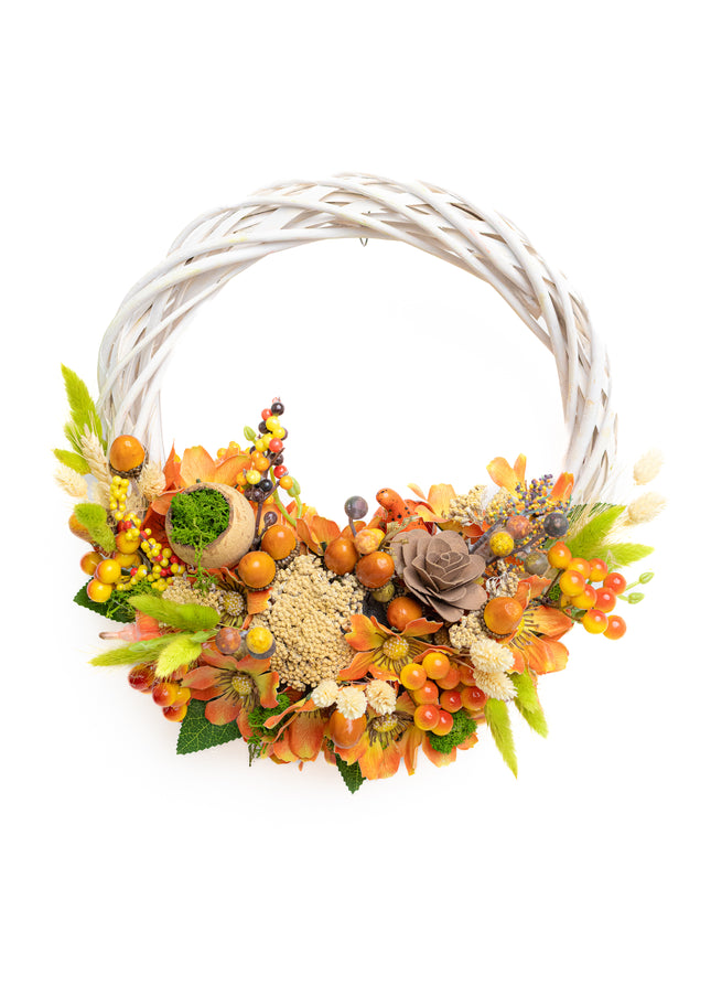 Coroniță Handmade „Harvest Sun” – Aranjament Floral pe Bază de Răchită Albă cu Flori de Câmp și Dovleci
