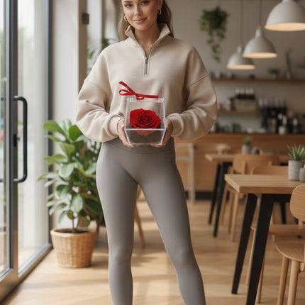 Trandafir Criogenat Roșu în Cutie Acrilică Pătrată