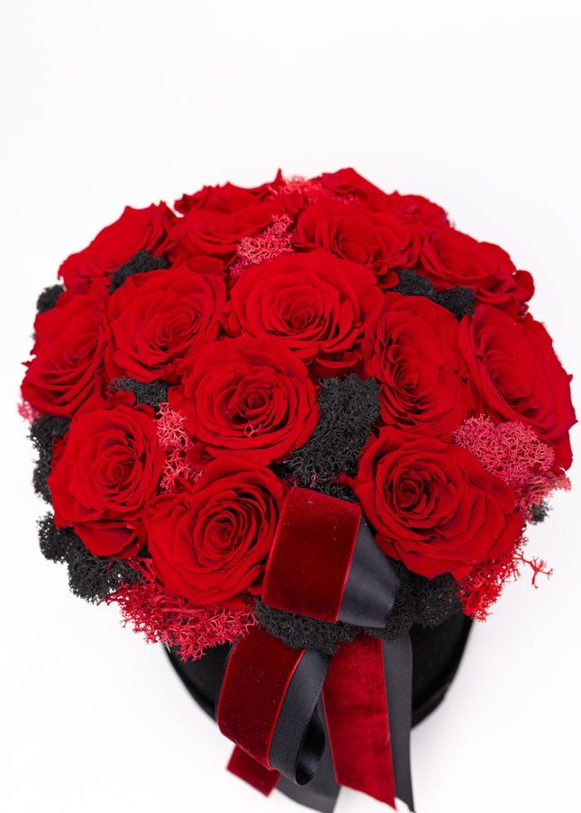 Aranjament 15 Trandafiri Criogenați Roșii, Cutie Catifea