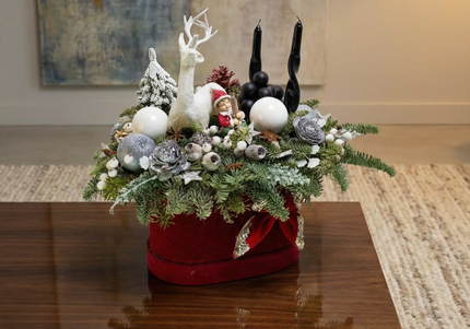 Aranjament Festiv „Nordic Frost & Velvet Cerf”