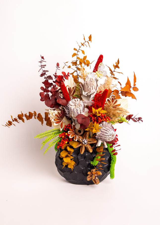 Aranjament floral „Autumn Flame” – compoziție în tonuri calde de toamnă