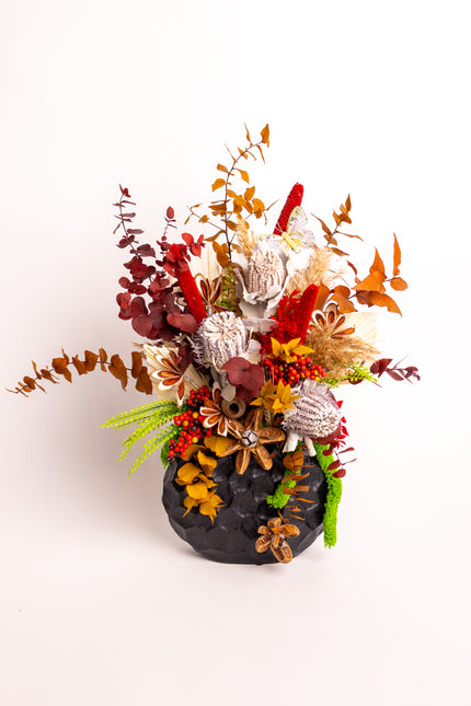 Aranjament floral „Autumn Flame” – compoziție în tonuri calde de toamnă