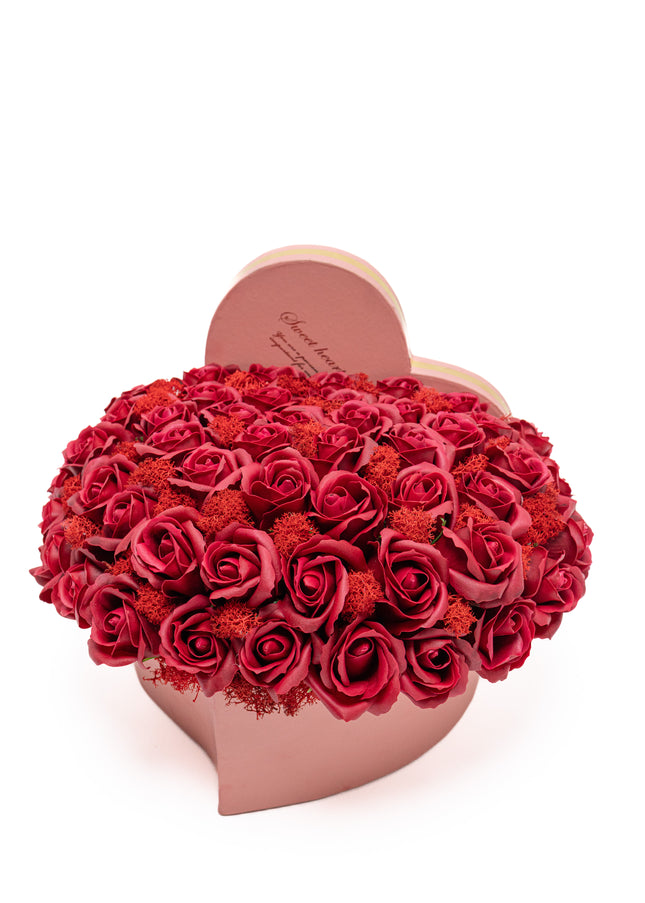 Aranjament "Burgundy Passion" în Cutie Inimă Roz Prăfuit